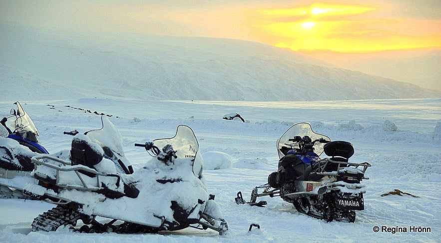 Snowmobiling on Langjökull glacier