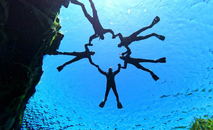 Die Silfra-Schnorcheltour ab Reykjavik – einschließlich kostenloser Unterwasserfotos