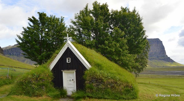 Núpsstaðakirkja Turf Church and Mt. Lómagnúpur in South-Iceland - the smallest Turf Church