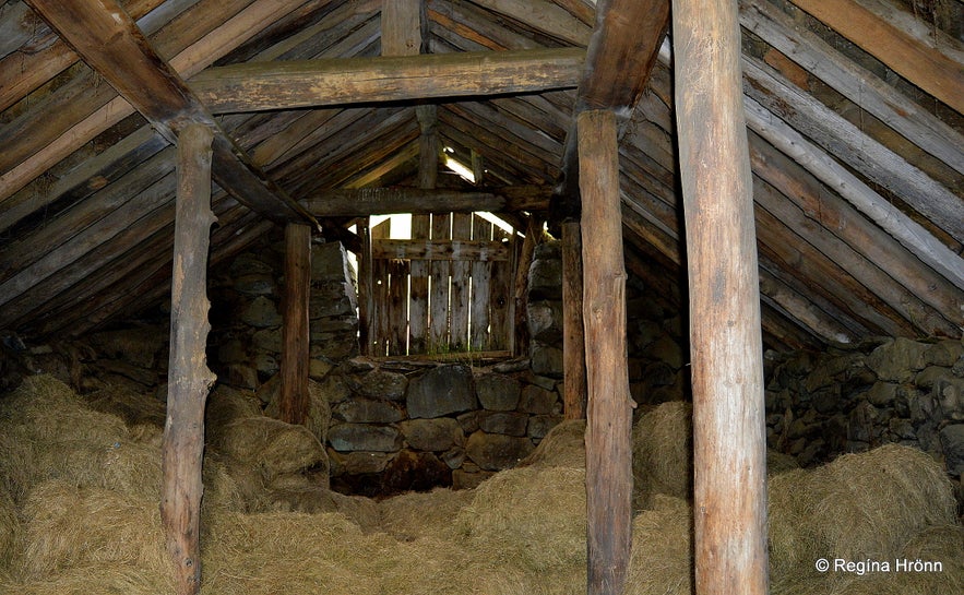 The turf outhouses at Núpsstaður