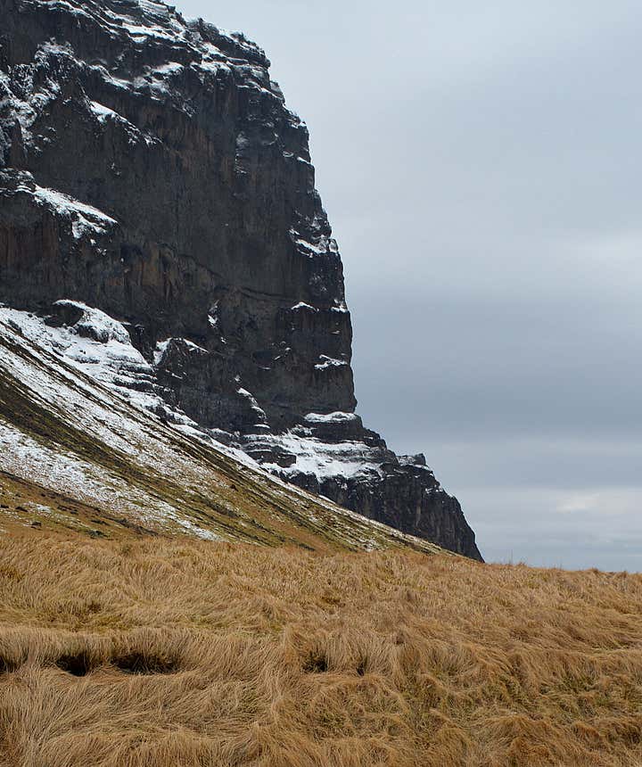 The turf outhouse by Mt. Lómagnúpur
