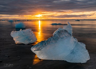 Jökulsárlón glacier lagoon at golden hour