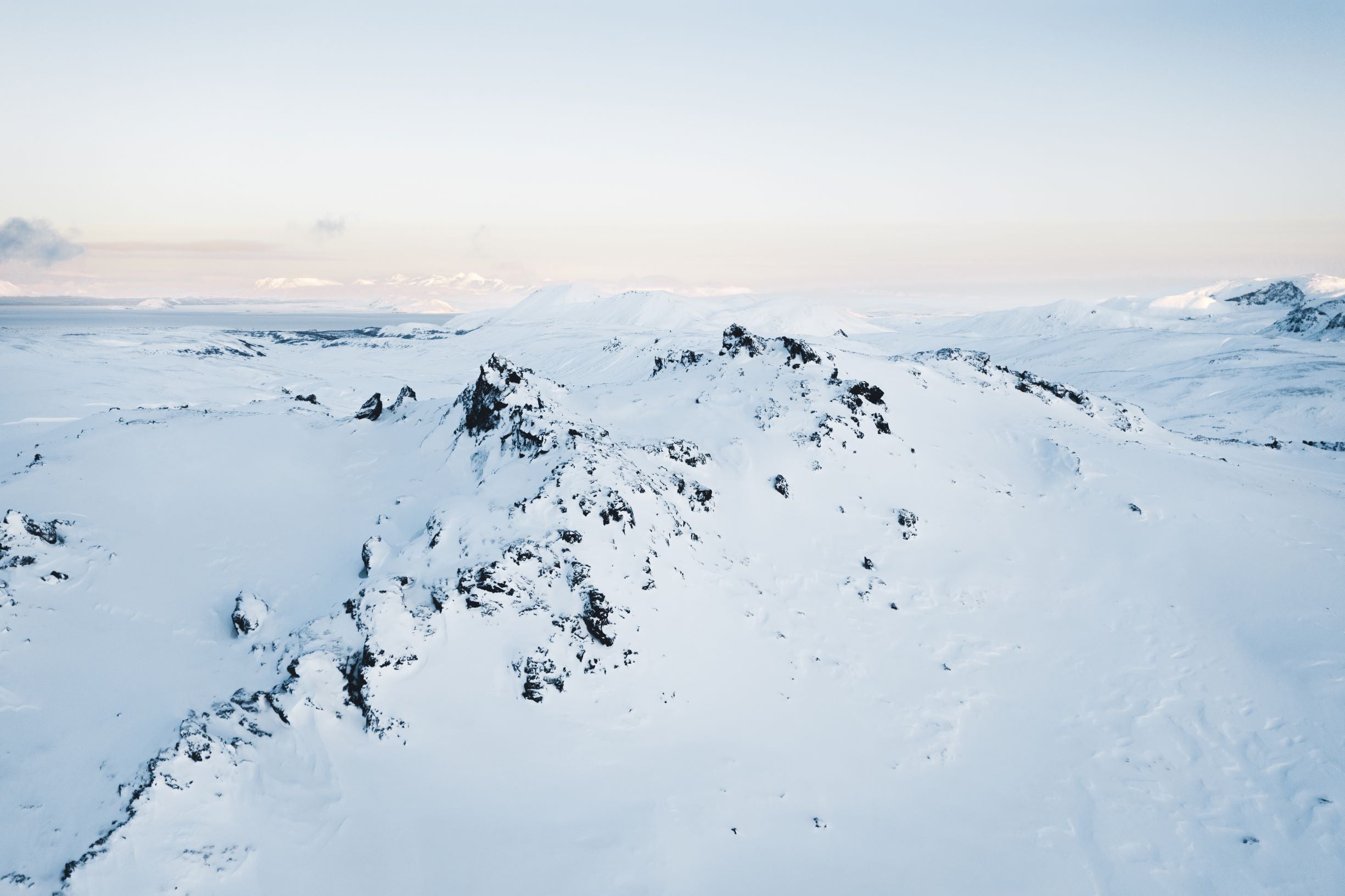 A snowy landscape in Iceland is perfect for helicopter tours.