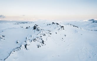 A snowy landscape in Iceland is perfect for helicopter tours.