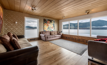 The Crib - Extraordinary Art & Nature Retreat