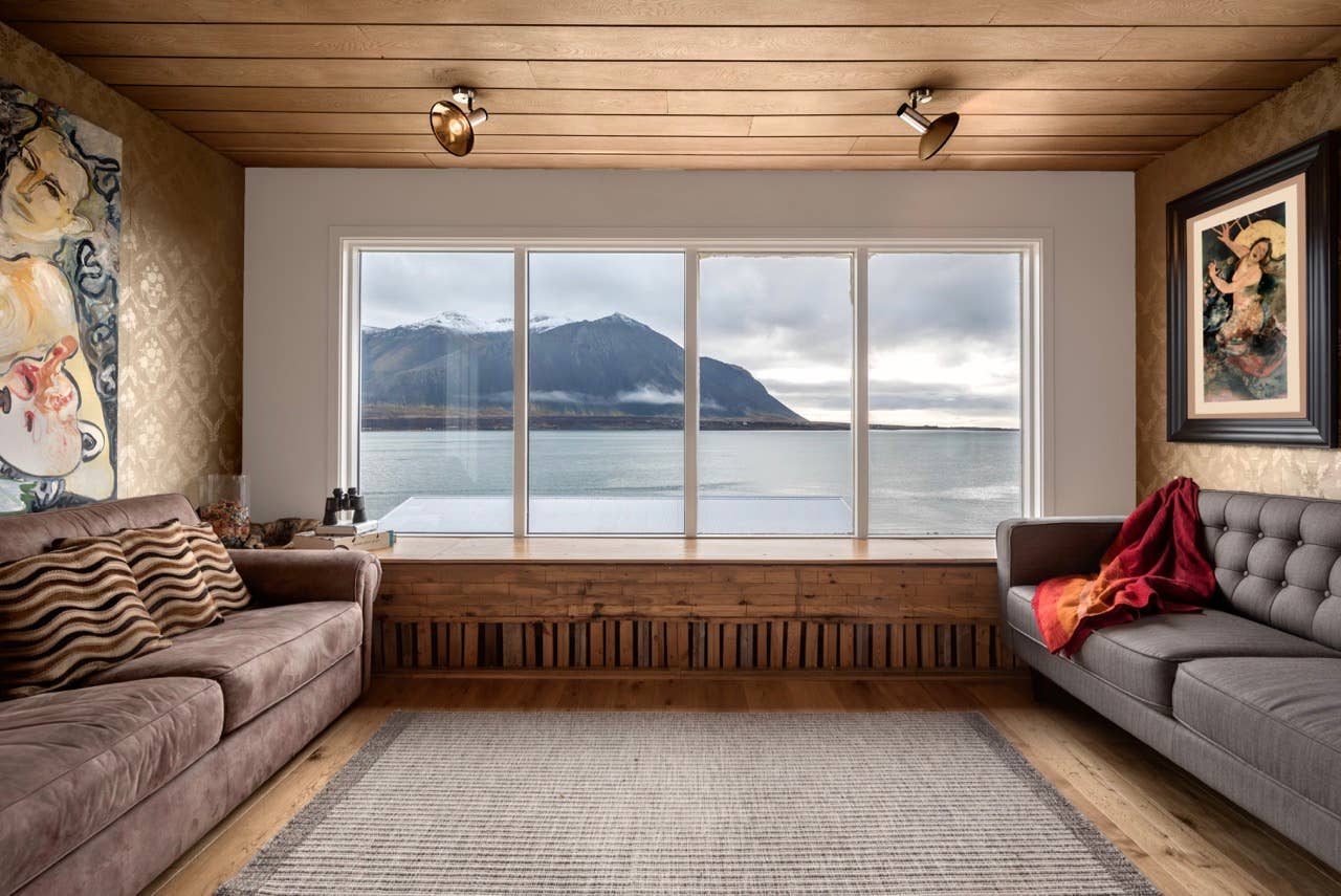 The Crib - Extraordinary Art & Nature Retreat