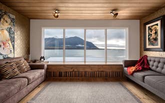 The Crib - Extraordinary Art & Nature Retreat