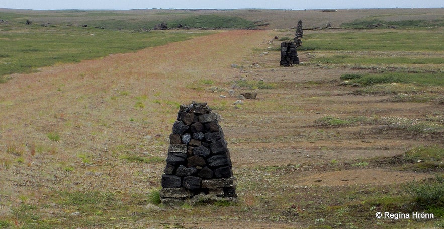 Old cairns between Mývatn and Vopnafjörður