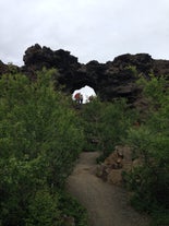 Lavapelarformationerna för Dimmuborgir har gett den namnet "Black Fortress".