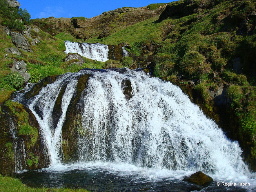 Waterfalls in Fossá river on the Vatnaleið route