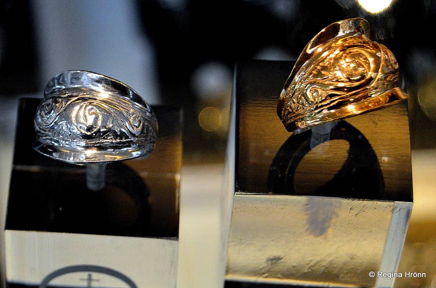 Replica silver and gold rings on display at the Snorrastofa exhibition in Reykholt.