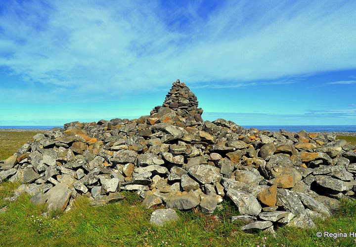 The Old Tradition of Creating Stone Cairns in Iceland