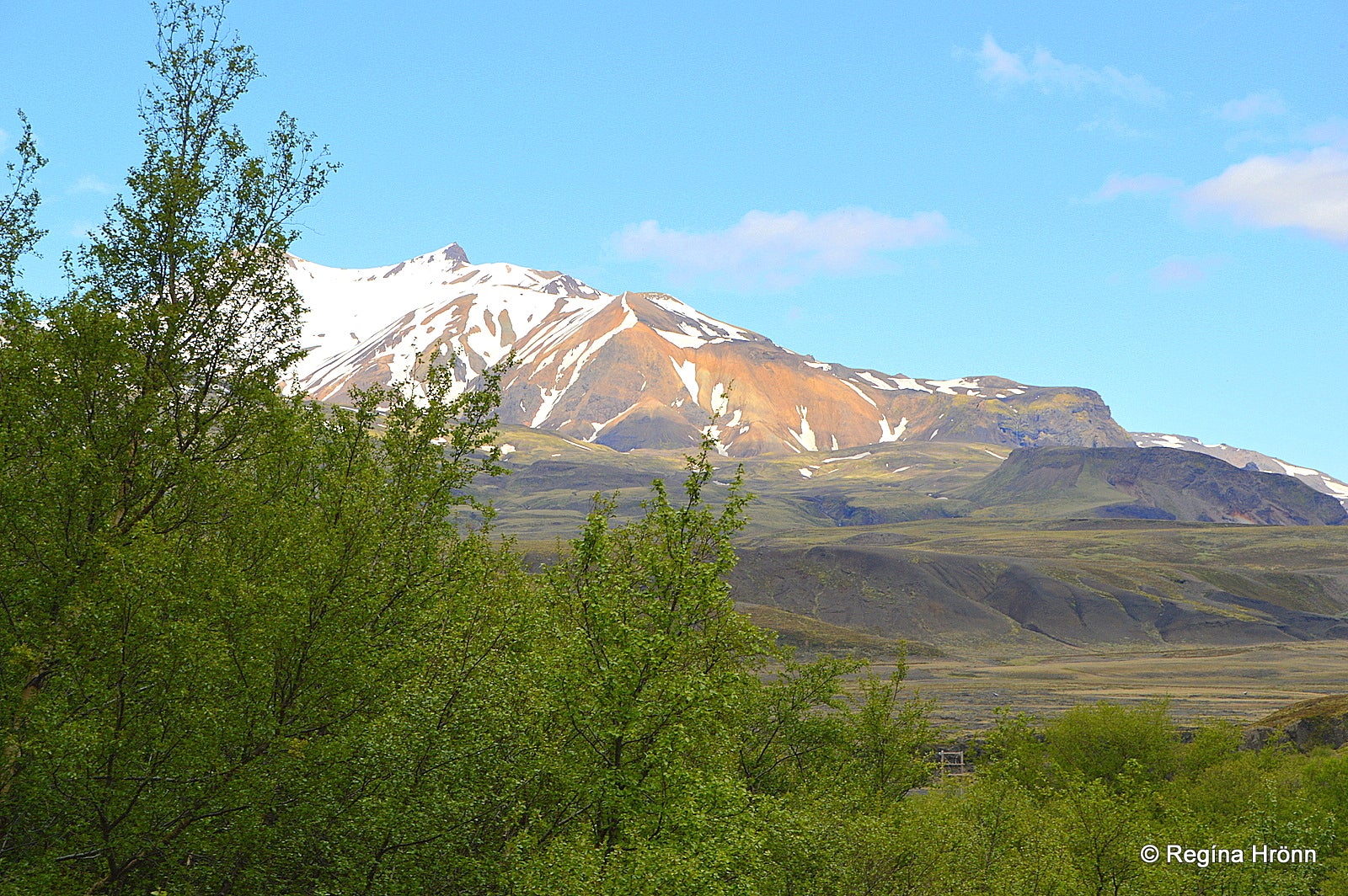 Eyjafjallajökull Volcano and Þórsmörk in a Super Jeep - an Adventure in Iceland