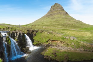 Berget Kirkjufell är en hisnande syn att skåda.