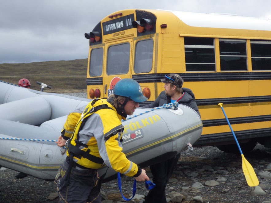 RAFTING EN EL RÍO GLACIAR HVÍTA (RÍO BLANCO)