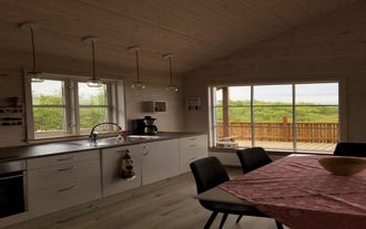 L&oacute;ulundur Cabin near &Aacute;sbyrgi With Outdoor Hot Tub