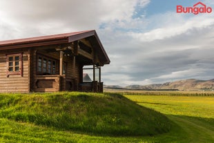 Nupar Bungalow Near Selfoss With Hot Tub