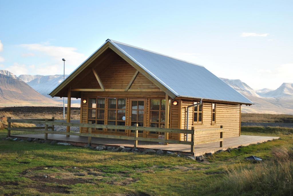 Spacious Cottage in North Iceland With Hot Tub