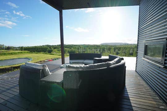 골든 서클 럭셔리 컨트리 빌라 - 온수 욕조 | Golden Circle Luxury Country Villa With Hot Tub
