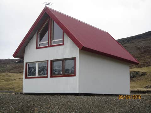 Asgardur Guesthouse Near Brei&eth;dalur