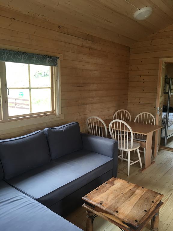 冰岛东部带露台小木屋 | East Iceland Log Cabin With Terrace