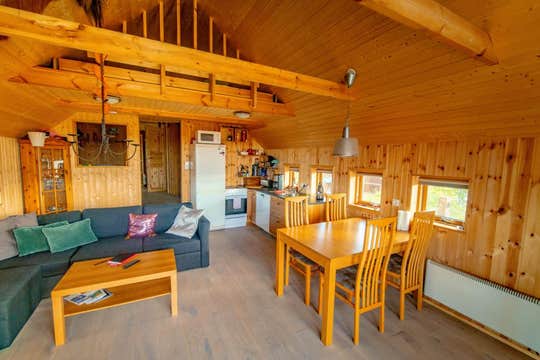 Hemlulundur Cottage With Hot Tub Near Hvolsv&ouml;llur