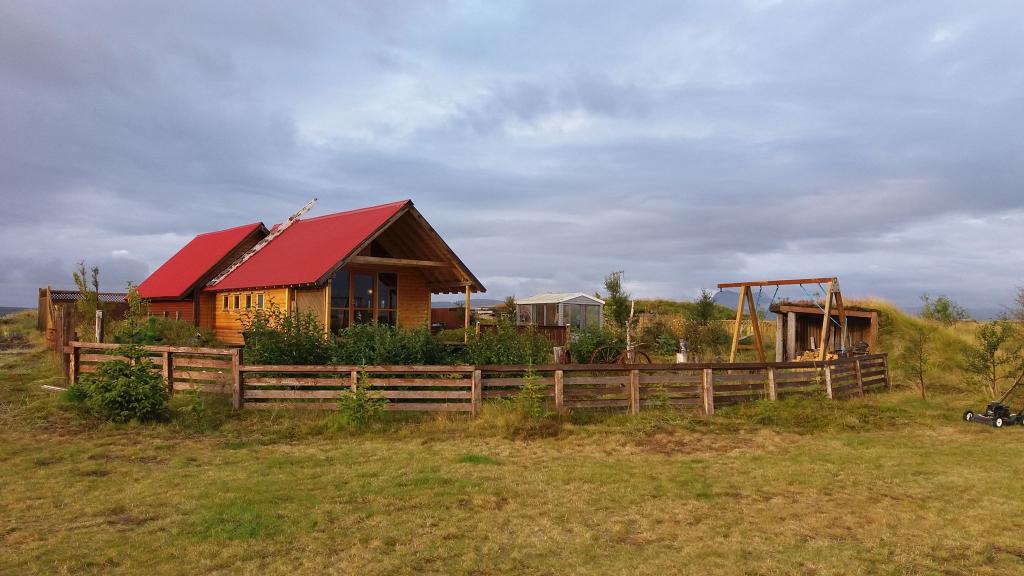 Hemlulundur Cottage With Hot Tub Near Hvolsv&ouml;llur