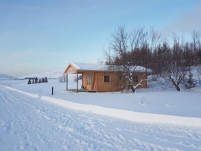 Oskubakki Cabin With a Hot Tub Near Akureyri