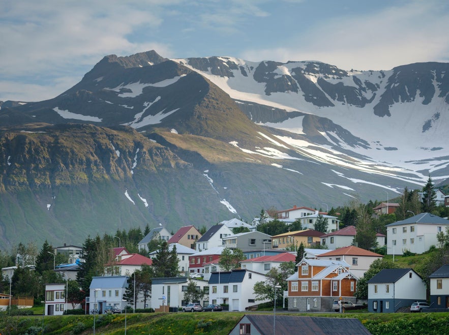 The towering mountains of Trollaskagi above Siglufjordur