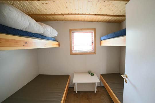 Langisjor Lake Sleeping Bag Lodge in Vatnajökull National Park