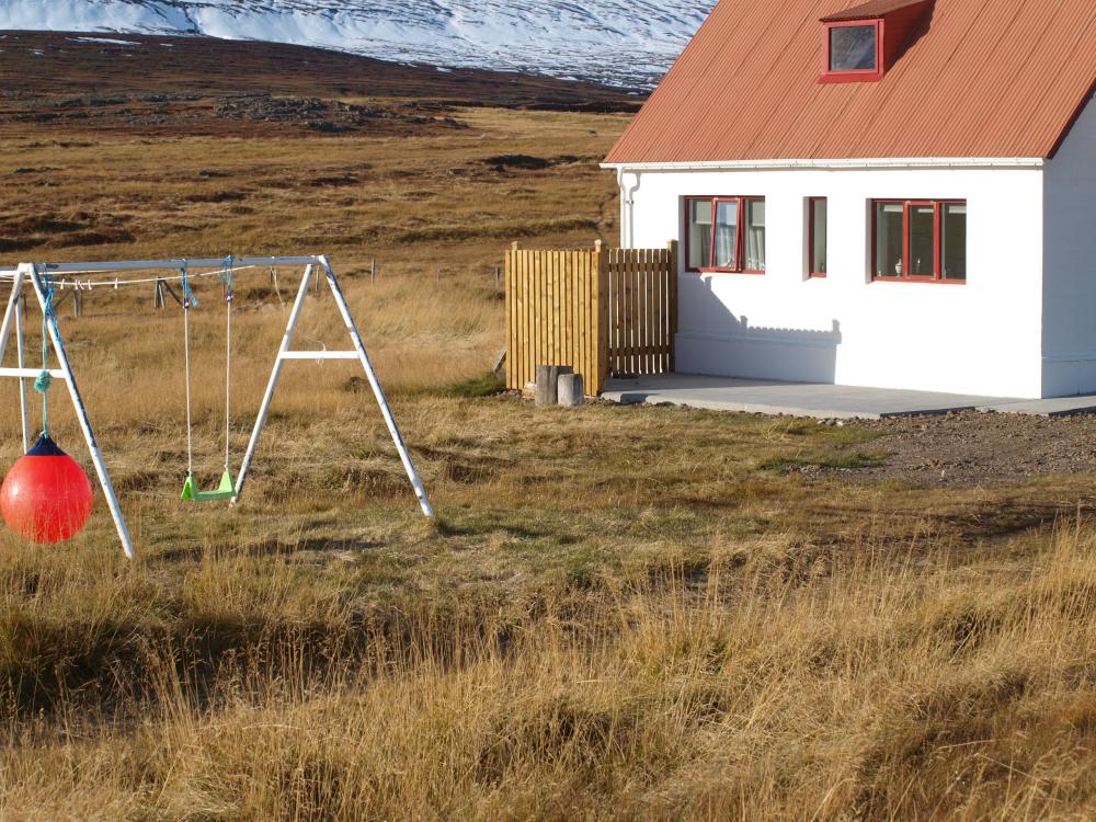 Hlidargardur Villa With Terrace in East Iceland