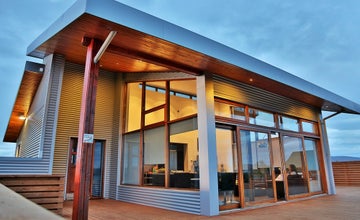 Lundur Cottage With Hot Tub Near Thingvellir