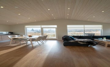 Cosy Cottage With Hot Tub in Akureyri