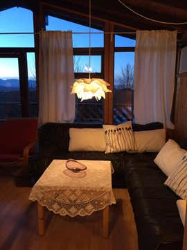 Cosy Cottage with a Hot Tub and West Iceland Views