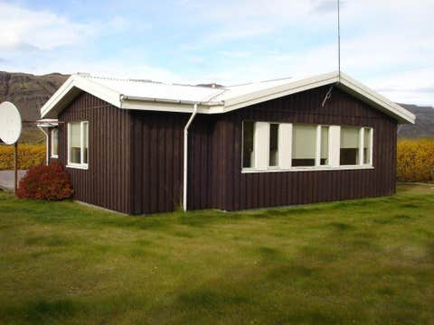 Cottage in Bardastrond with Hot Tub in Patreksfjordur, Westfjord