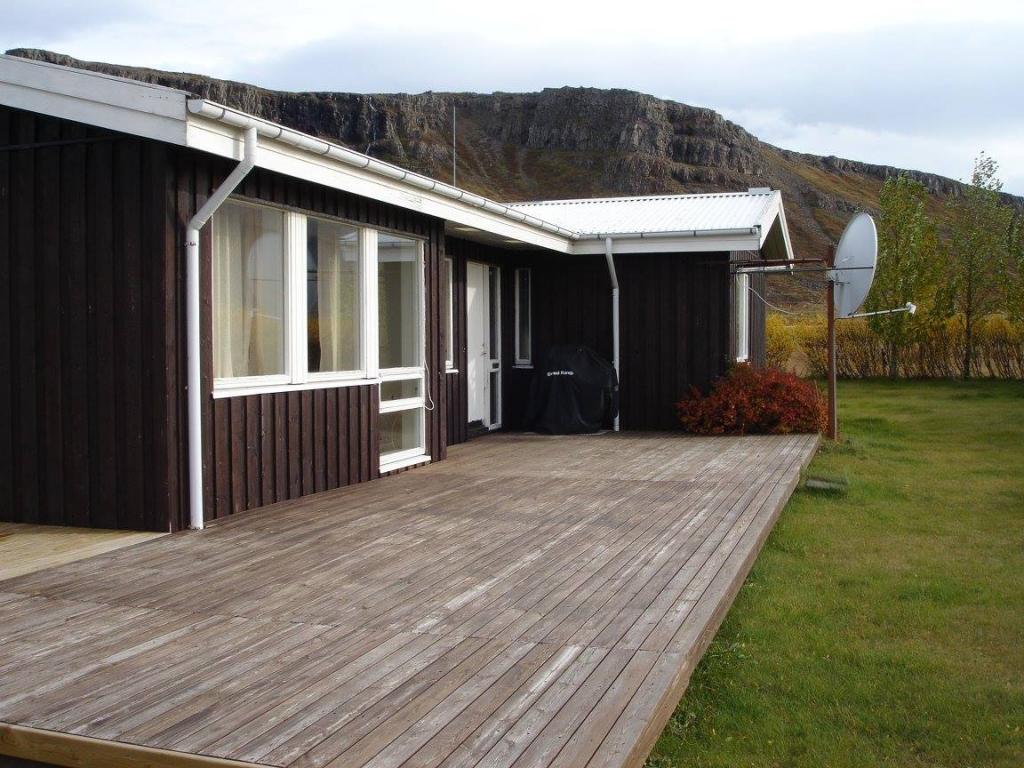 Cottage in Bardastrond with Hot Tub in Patreksfjordur, Westfjord