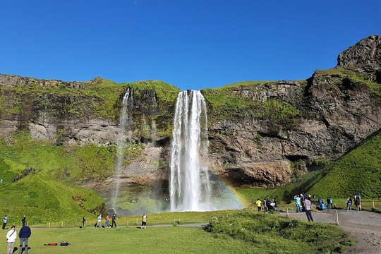 Private 9-Hour South Coast Tour with Waterfalls and Volcanoes from Reykjavik