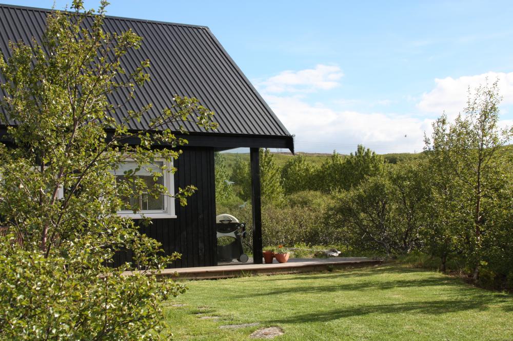 Cozy Cottage With Hot Tub Near Akranes