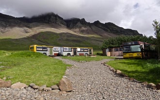 Esjan - Bus 5: Holiday Home Near Reykjavik