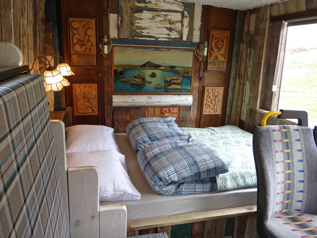 埃斯詹 4 |翻新巴士 | Esjan 4 | Refurbished Bus