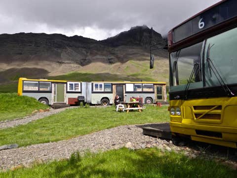 Esjan Renovated Bus Accommodation Near Reykjavik
