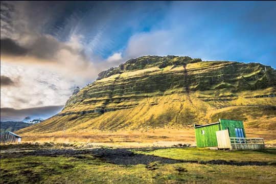 논스테인 게스트하우스 위드 테라스 온 스나이펠스네스 반도 | Nonsteinn Guesthouse With Terrace on Sn&aelig;fellsnes Peninsula
