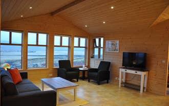 Asabraut 43: Cottage in the Golden Circle