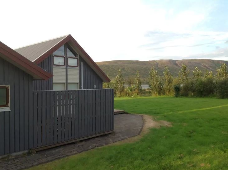 Lakehouse Skorradalur：带热水浴缸的度假屋 | Lakehouse Skorradalur: Holiday Home With Hot Tub