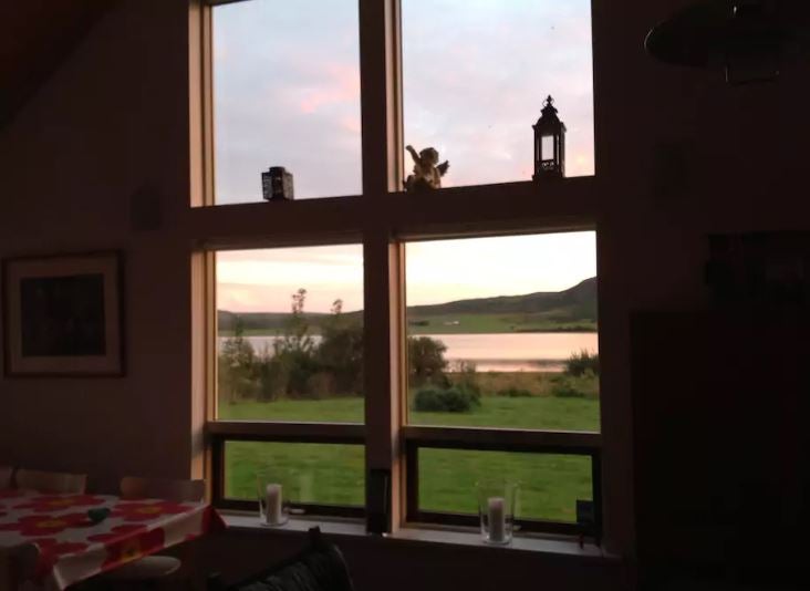 Lakehouse Skorradalur：带热水浴缸的度假屋 | Lakehouse Skorradalur: Holiday Home With Hot Tub