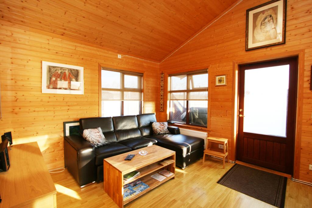 웨스트 아이슬란드의 온수 욕조가 있는 코티지 | Cottage With Hot Tub in West Iceland