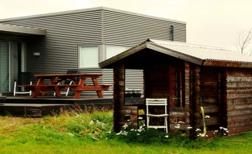 Luxurious Golden Circle Lakehouse with Porch and Sauna