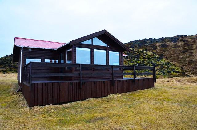 헬나르에 위치한 가르다버드 코티지 위드 테라스 | Gardabud Cottage With Terrace in Hellnar