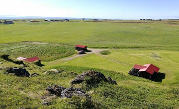 Thorubud Cottage With Terrace in Hellnar