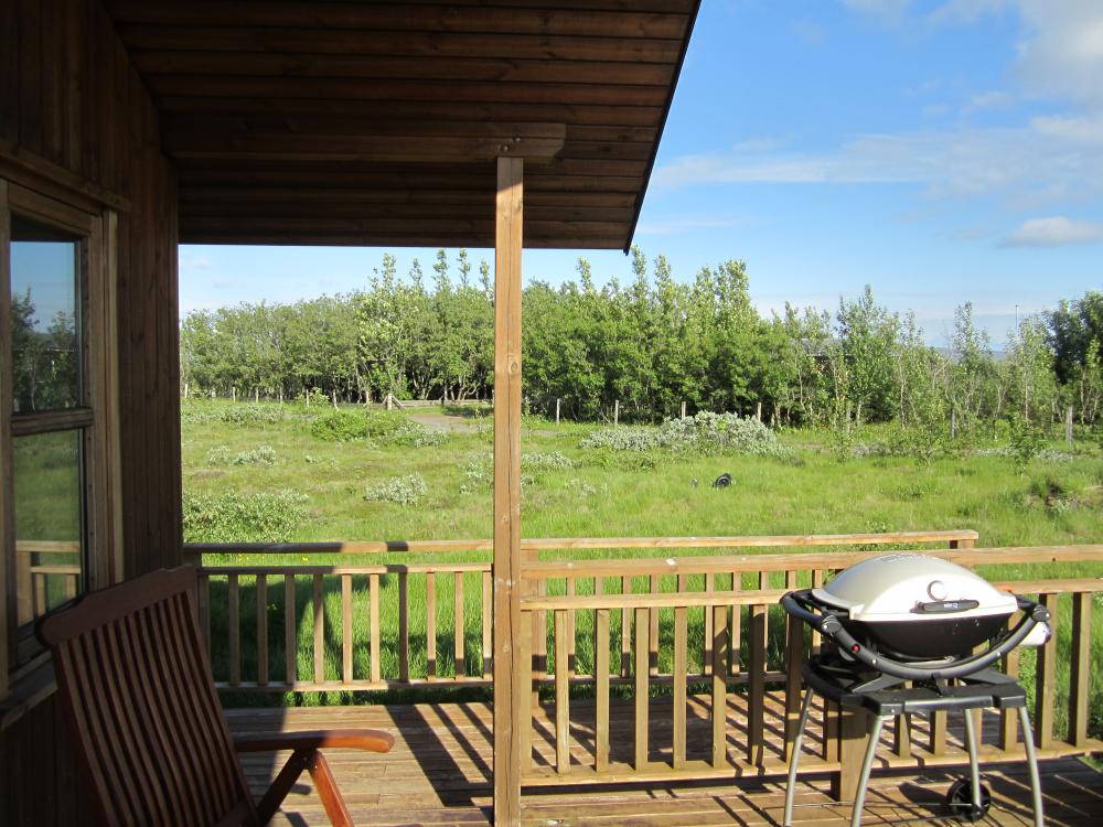 Valhoell Summerhouse With Hot Tub in South Iceland